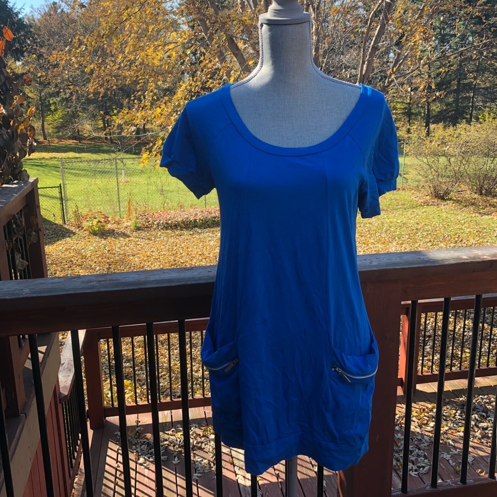 Zipper pocket tunic